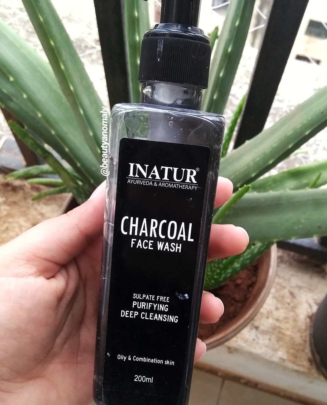 inatur face wash